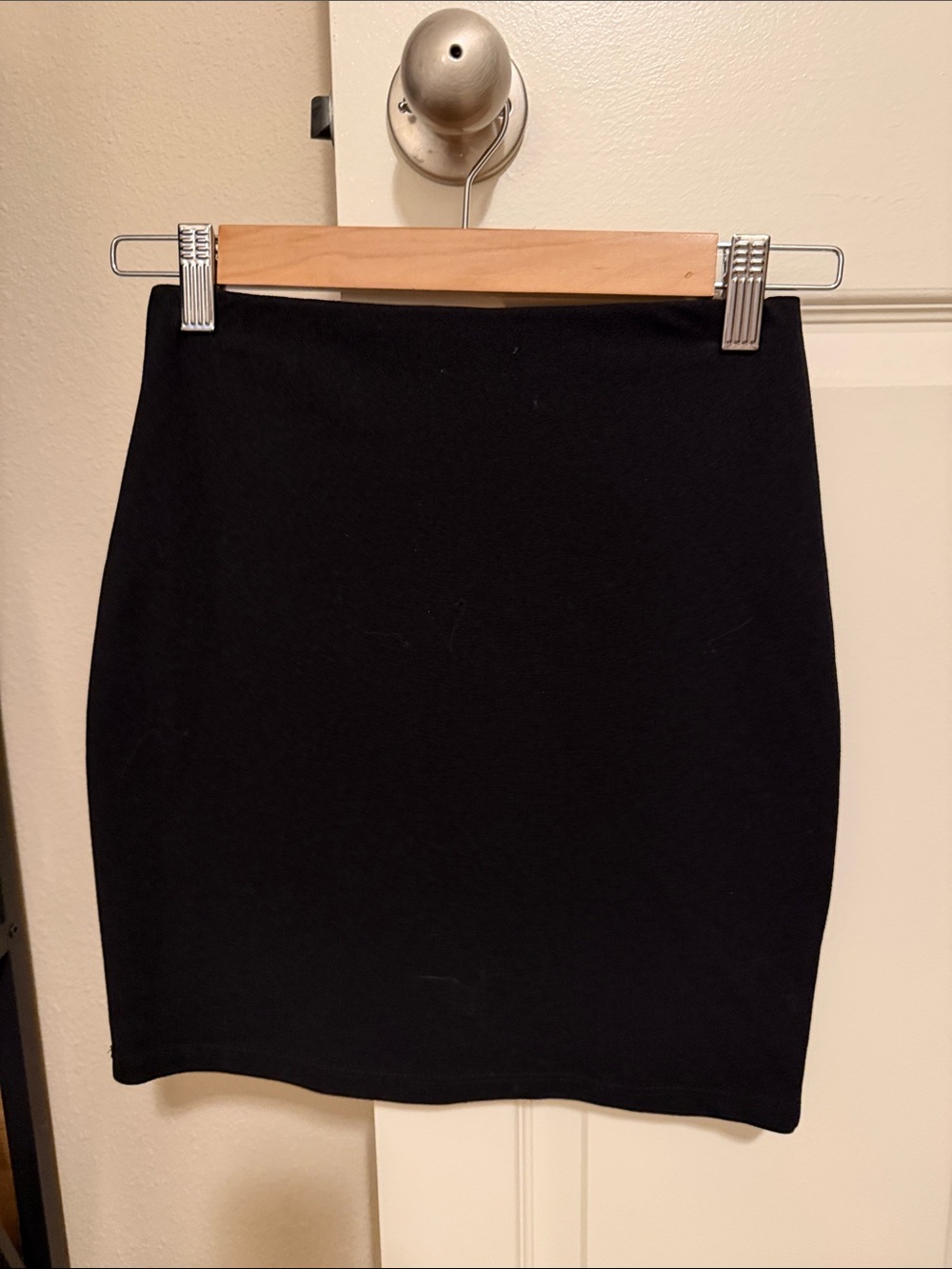 Lulu's Black Stretch Pencil Skirt